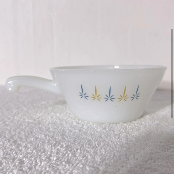 Vintage Anchor Hocking Fire King Soup  Bowl Yellow Blue Atomic Star Pattern - Picture 3 of 9